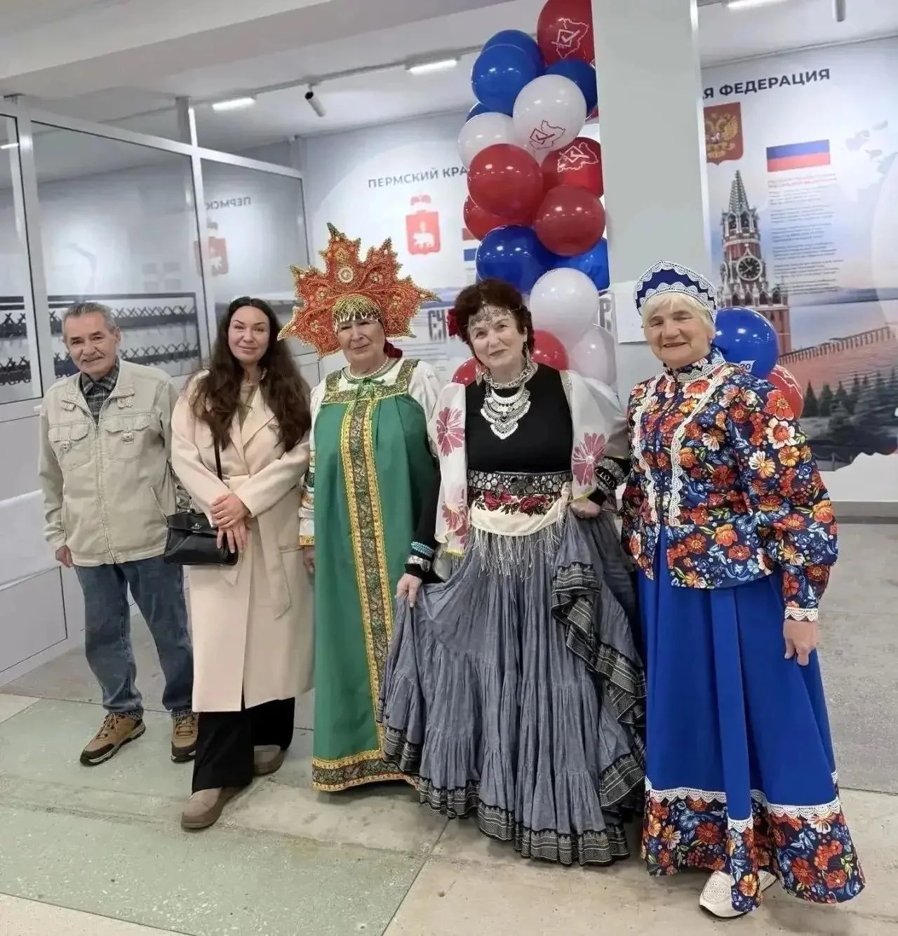 В Пермском крае проживает более 120 народов. Русские, татары, коми-пермяки, башкиры, уд...