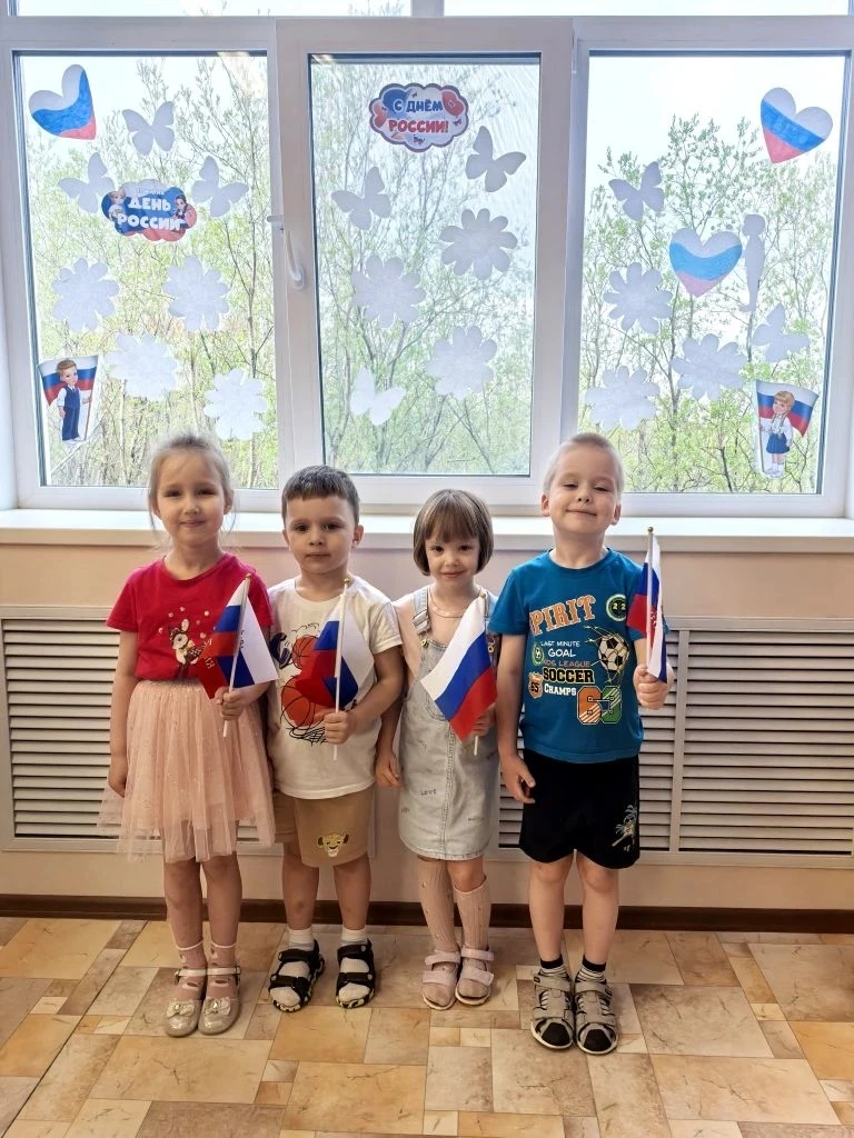 🌟Воспитанники нашего детского сада с гордостью присоединились к всероссийской акции «Окна России»! 