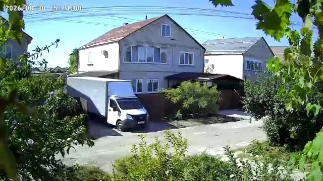 На Армавирской, 47 чиптюнинг устроили прямо во дворе