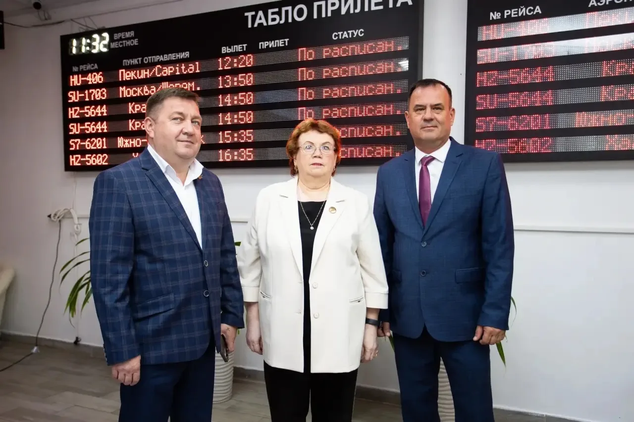 ✍️Торжественное подписание соглашений в «Артемовском колледже сервиса и дизайна»!