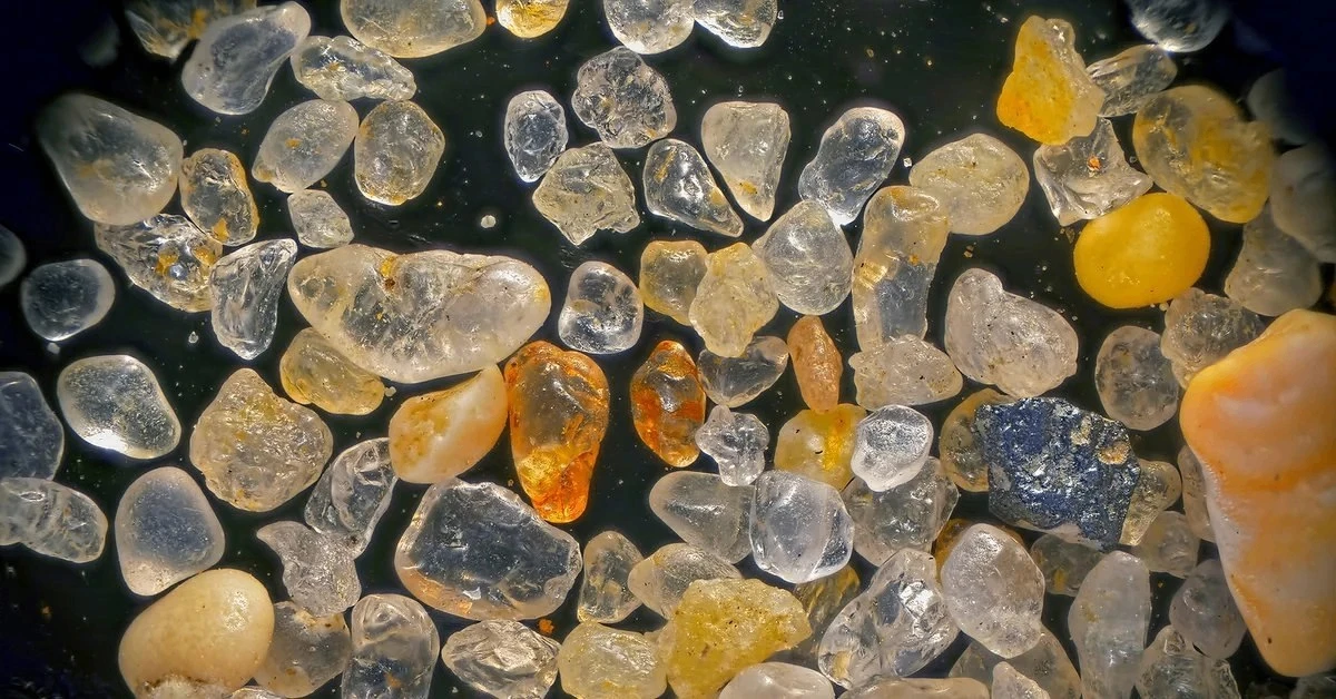 Почему стекло прозрачное?🔬✨