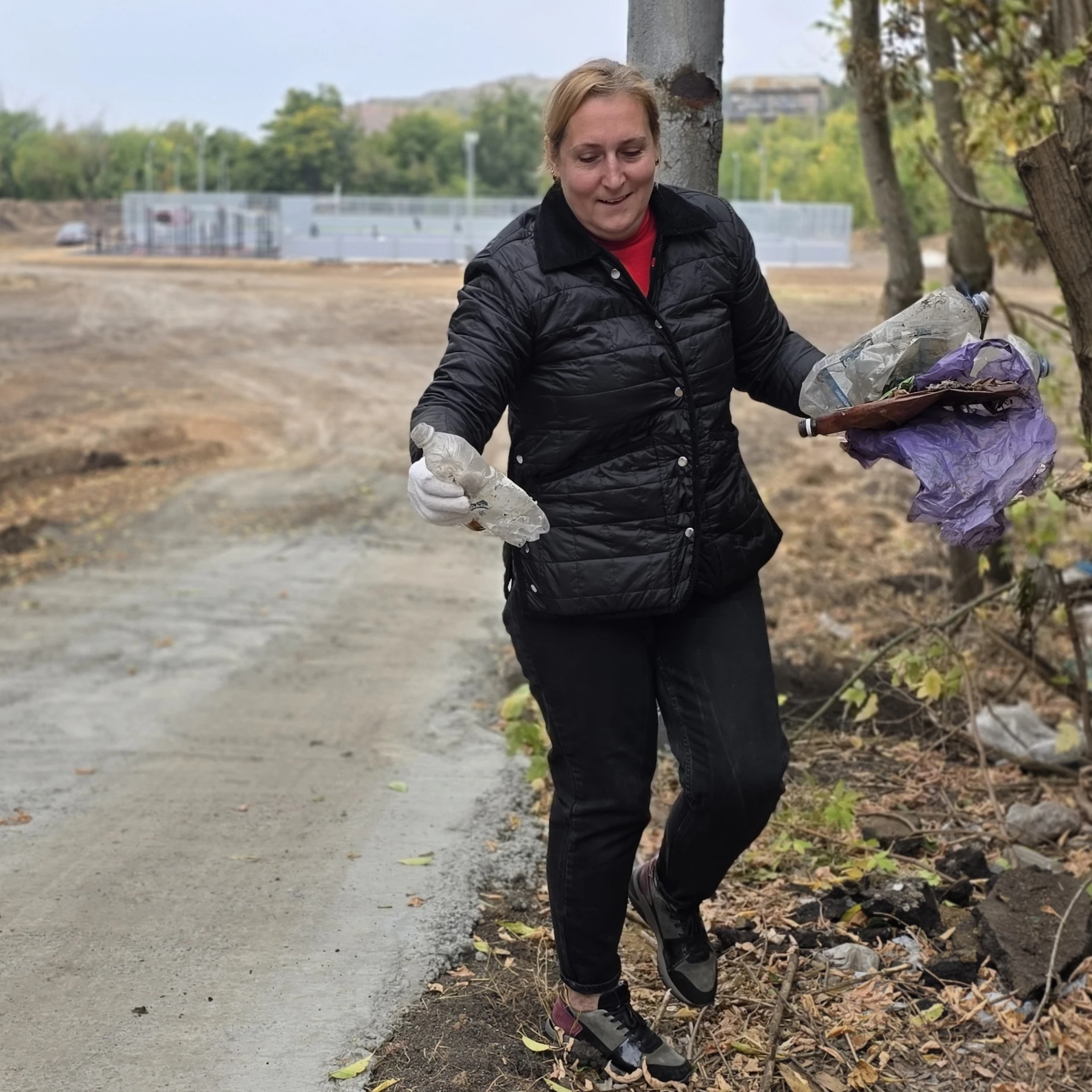 В микрорайоне Азотный Куйбышевского района прошла акция «Чистый четверг»