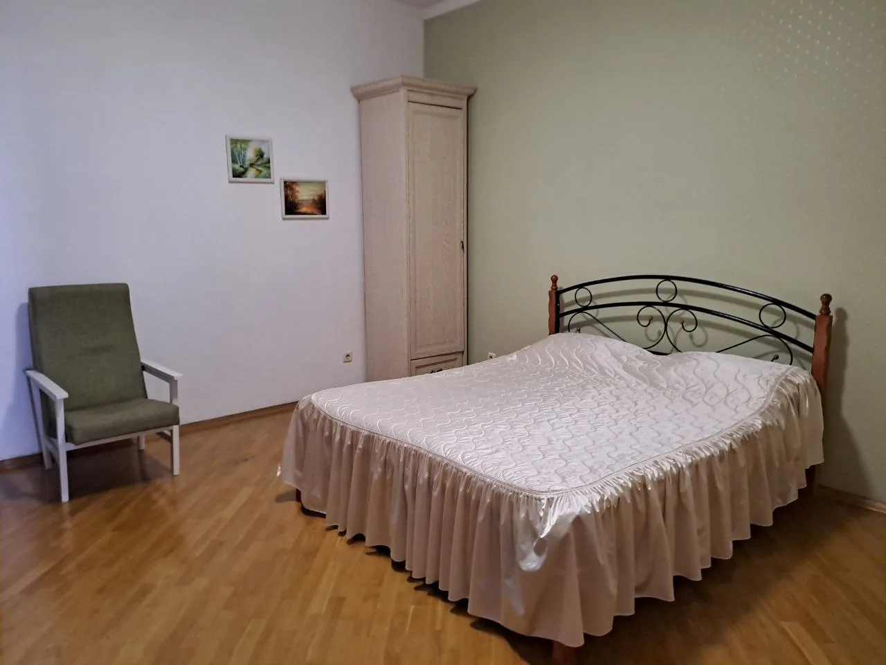 #ЯЛТА  🏠 Сдам дом 2 этажа , 150 кв.м в центре города с шикарным видом на всю Ялту, большие светлые к