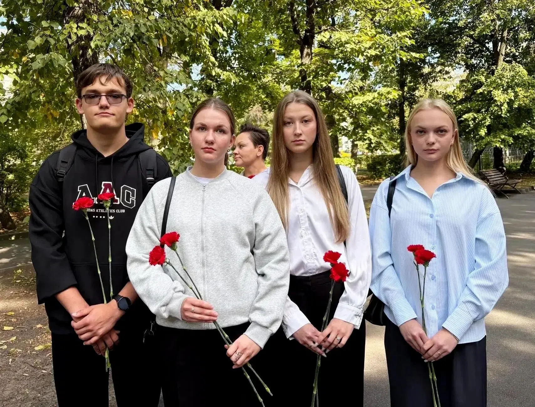 🇷🇺Беслан, сентябрь, дети. Эти три слова – как тяжелые удары по сердцу. За ними – горе...