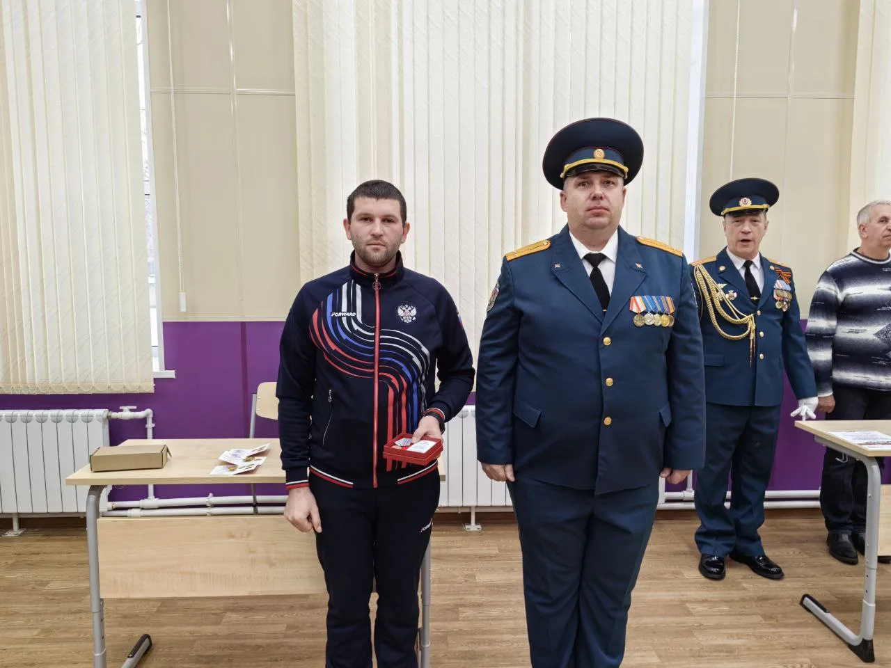 Торжественный развод кадетской пожарно-спасательной роты МЧС ✨  📆 Сегодня в актовом зале нашей школы