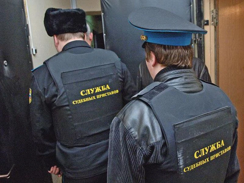 Судебные приставы выдворили более 350 мигрантов-нелегалов из Хабаровского края и ЕАО