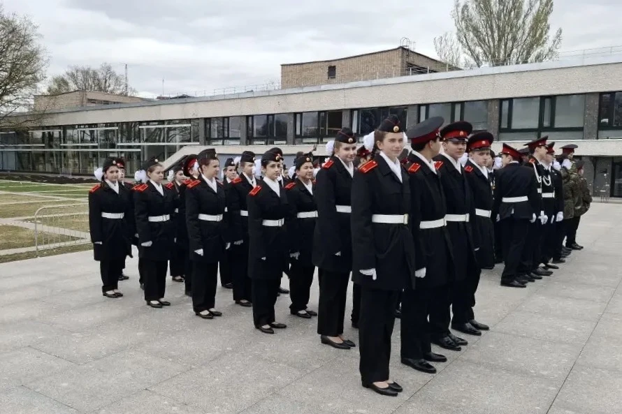 🇷🇺 Наши кадеты — на городском смотре строя и песни    24 апреля на площади Дворца пионеров на Воробь