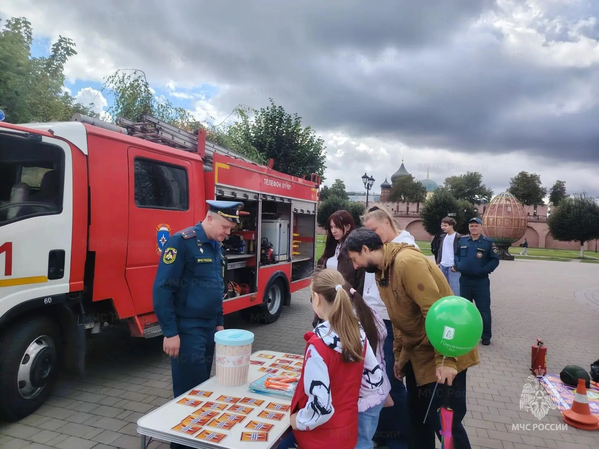 ❤️‍🔥Спасатели приняли участие в благотворительной акции «Белый цветок»