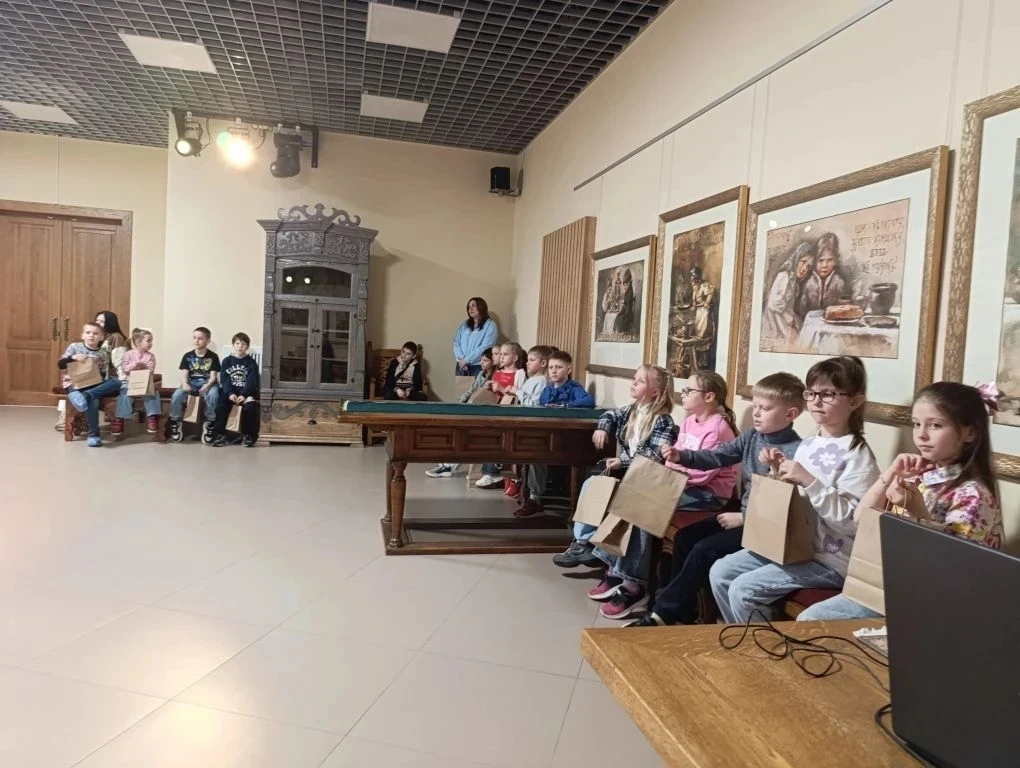 Весна идёт, полна чудес! Христос воскрес!  18 апреля, в светлую Пасхальную неделю, ученики 2Б класса