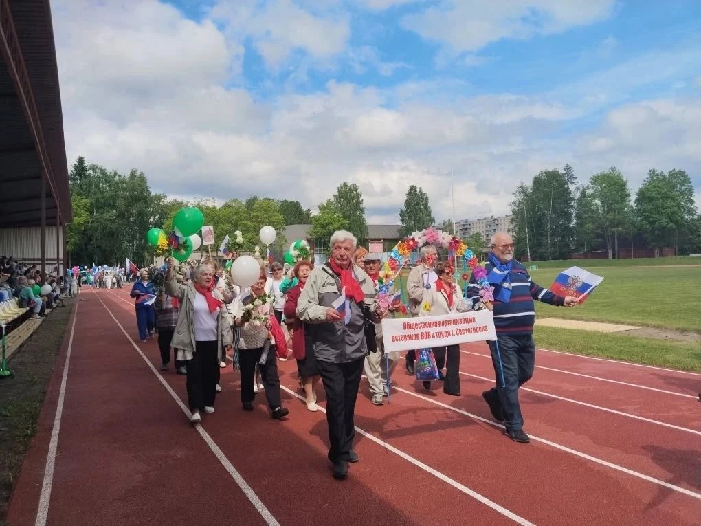 Светогорск и Светогорский ЦБК празднуют 139-й день рождения. Мероприятия начались с торжественного ш