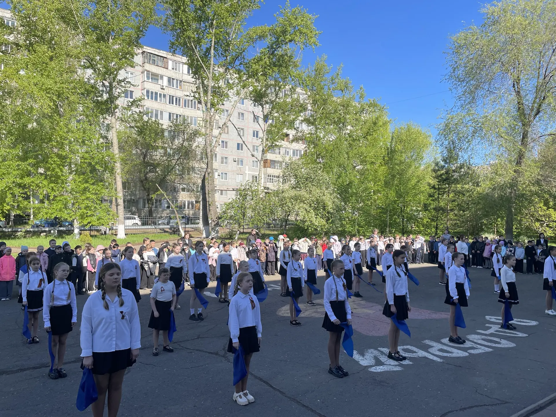 🎖️ Торжественная линейка ко Дню Победы прошла в нашей школе!  В преддверии самого светлого и трогате