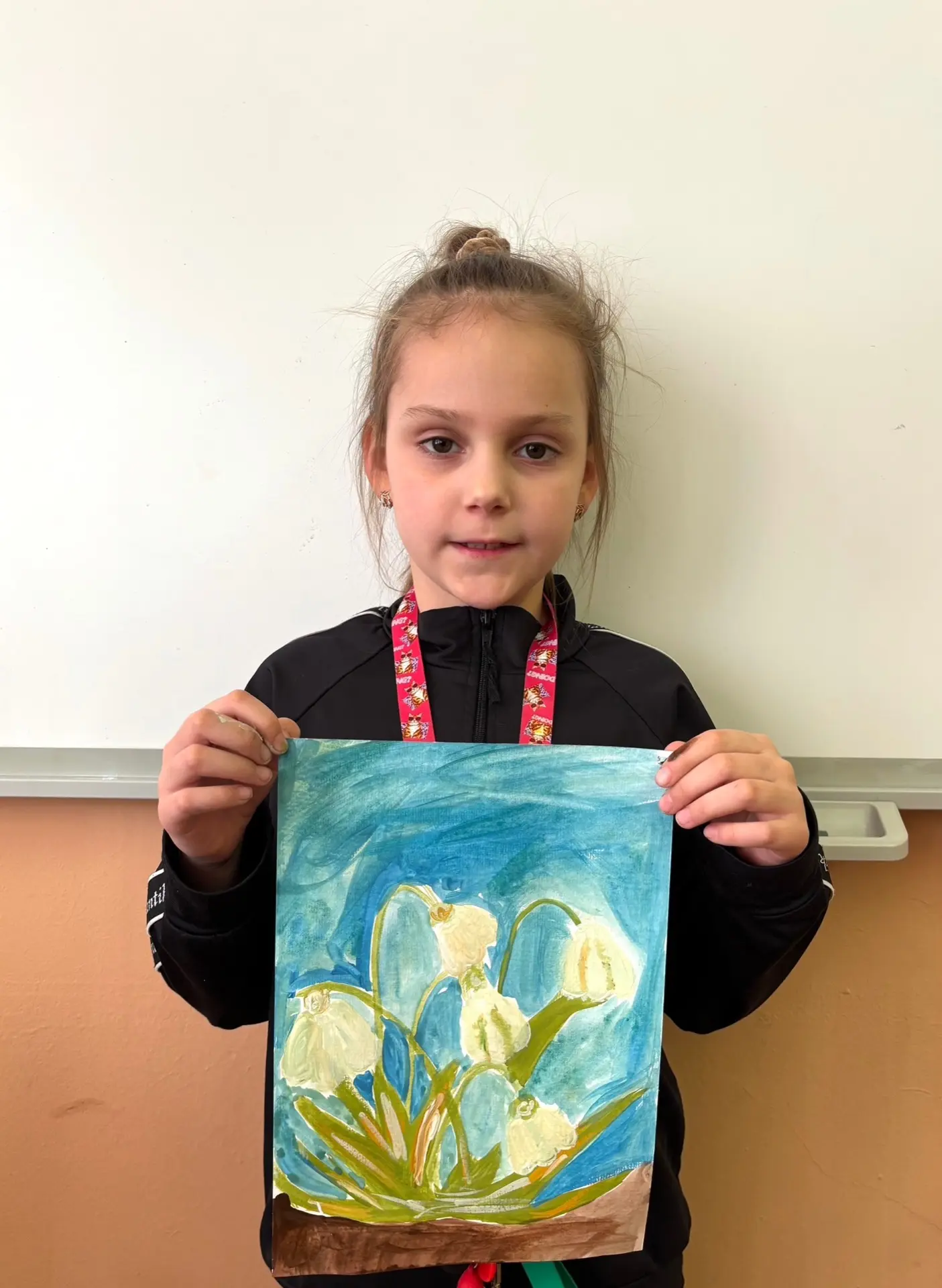 🎨РИСУЙ КАК Я🎨  Сегодня у нас в объединении аншлаг, можно сказать «яблоку негде упасть». В студии еще