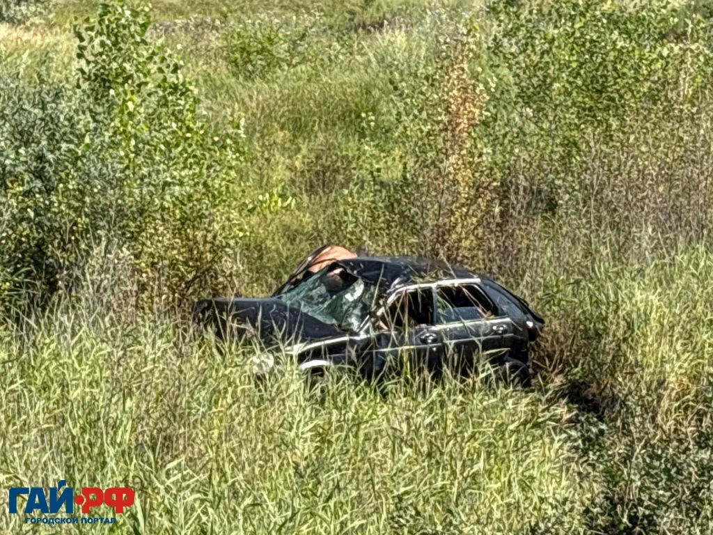 На выезде из Гая Priora вылетела в кювет и перевернулась 
https://gts.tv/news/49742

На трассе на вы