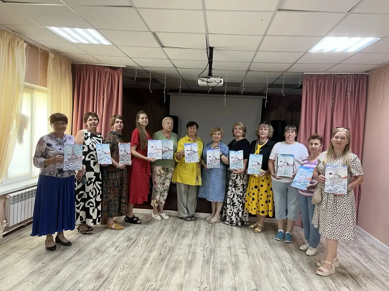«На страже Родины моей»: в Доме культуры поселка Тепличный прошел тематический мастер-класс

В предд