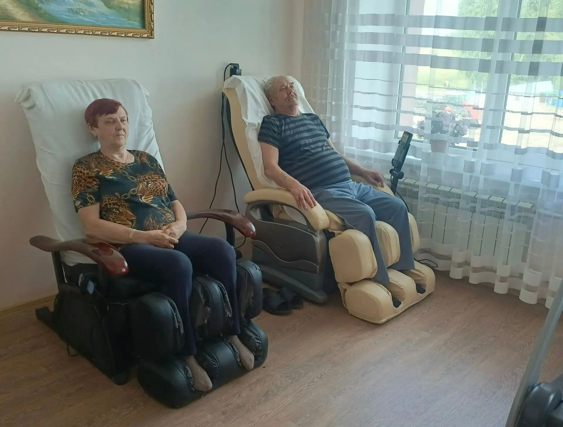 Цель сеанса на массажном кресле для пожилого человека - помочь организму лучше функцион...