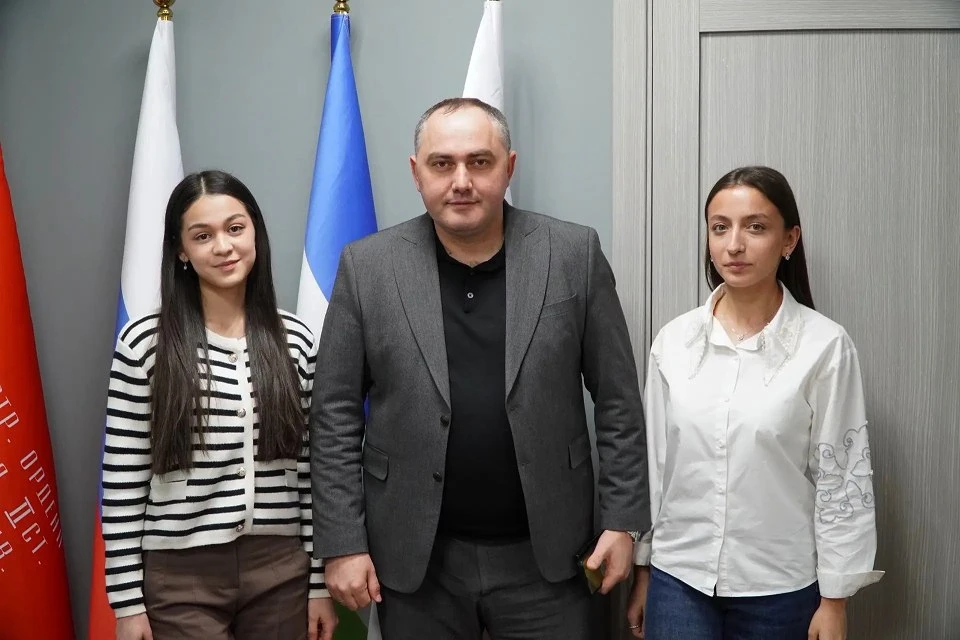 Сегодня встретился с участницами адаптационно-профориентационного проекта «Династии Гер...