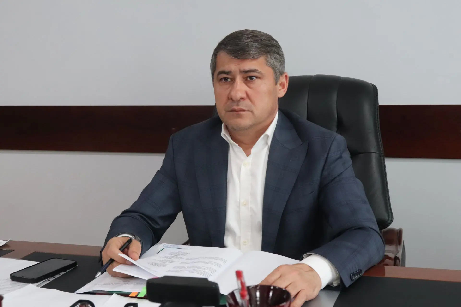 🚩Прямо сейчас врип главы Кизилюртовского района Магомед-Гаджияв Кадиев в режиме ВКС участвует в зас
