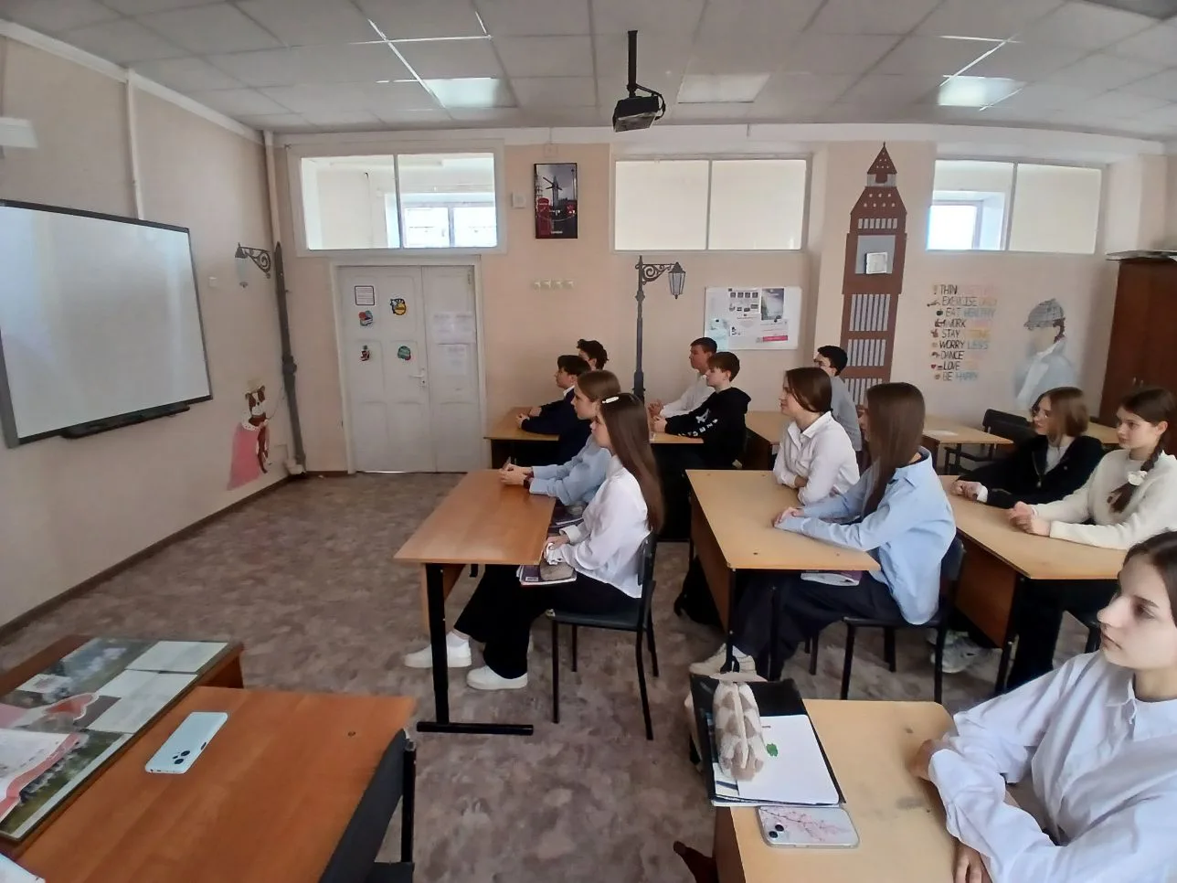 💭 Что может разрушить жизнь за один неверный выбор? Об этом поговорили с учениками 6–11 классов посл
