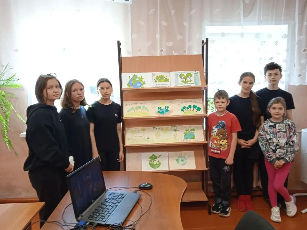 Ученики Синегубовской школы приняли участие в конкурсе плакатов, посвященном Всемирному...