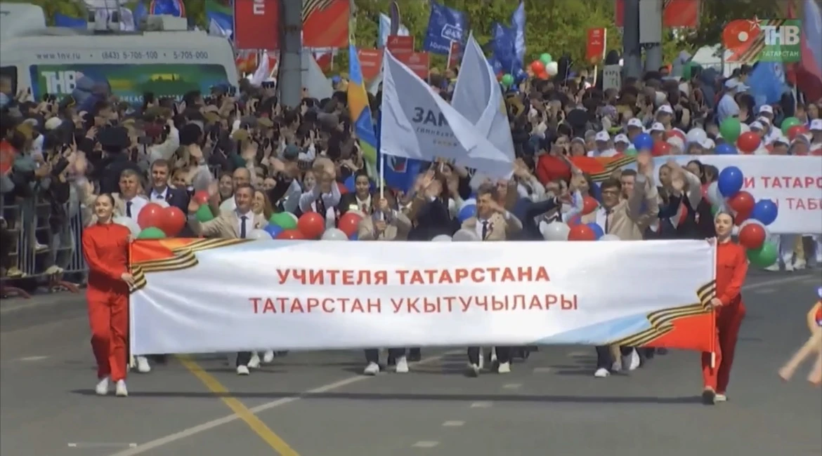 Гимназия 189 Заман — в едином строю с городом и республикой: наша гордость на параде Победы  🌟 9 мая