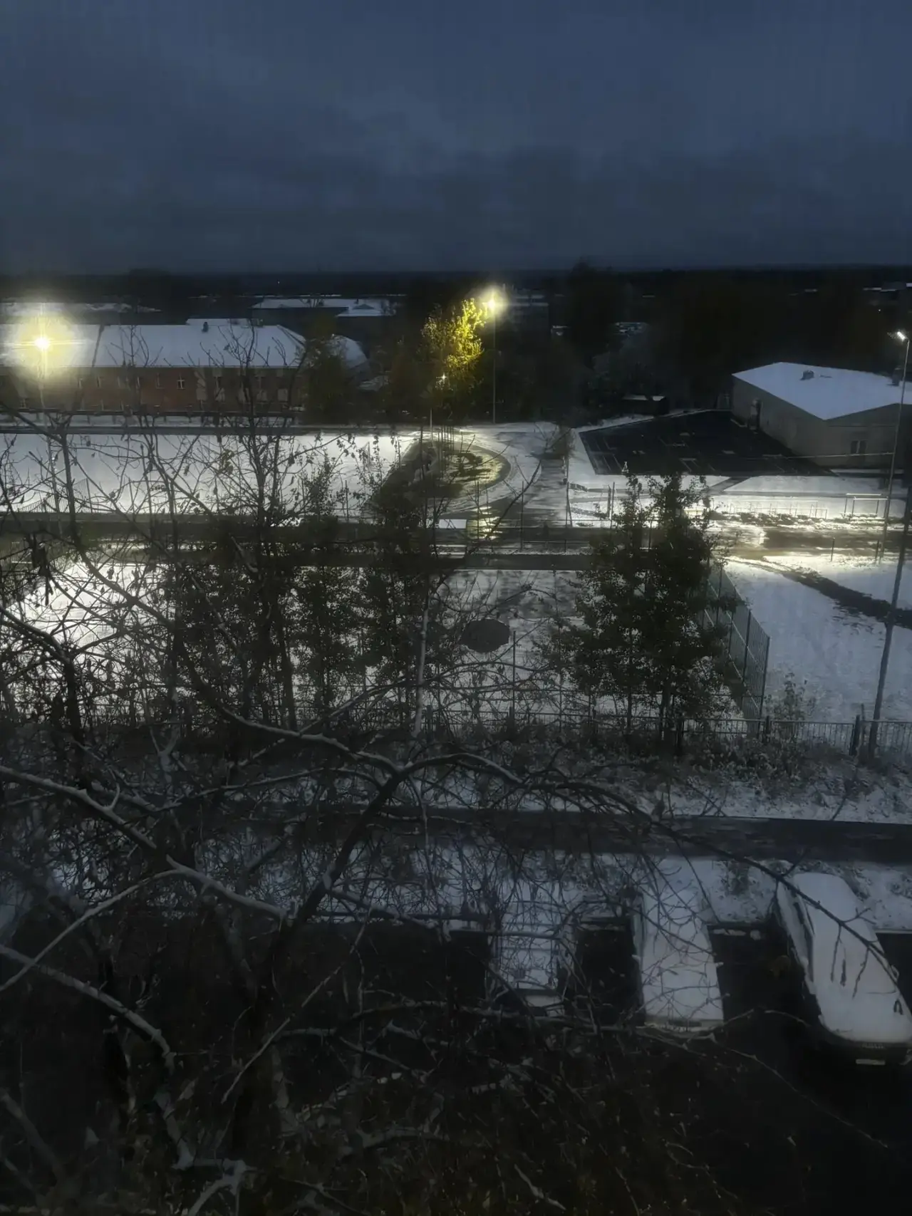 ❄️ Доброе утро. Первый снег все таки выпал в Пермском крае, Губаху и Соликамск за ночь ...