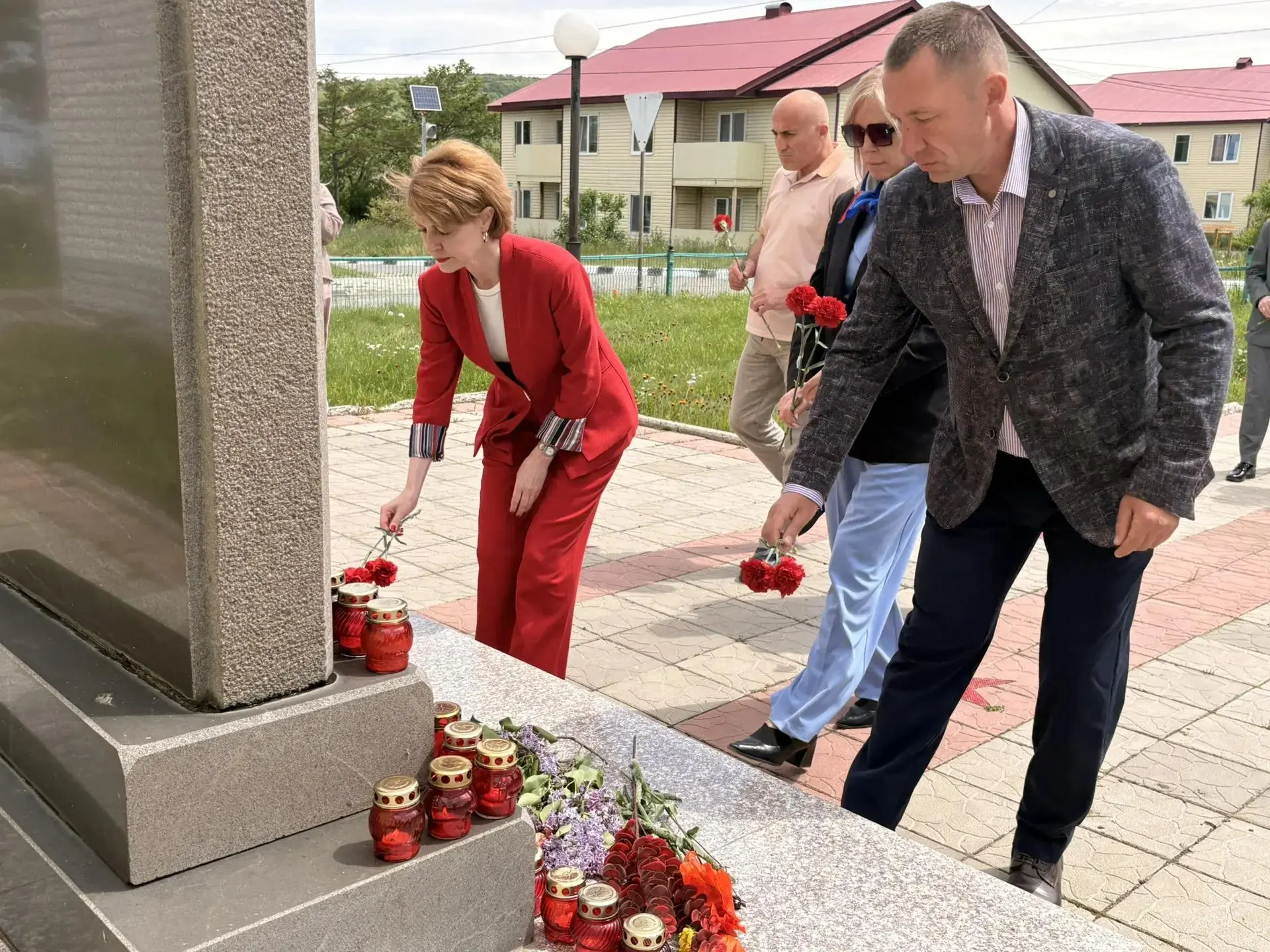 Памятные мероприятия, посвященные Дню памяти и скорби, проходят в эти минуты во всех муниципалитетах