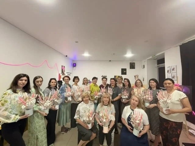 🌸 В Лениногорске для работников кадровой службы провели творческий мастер-класс  После профессиональ