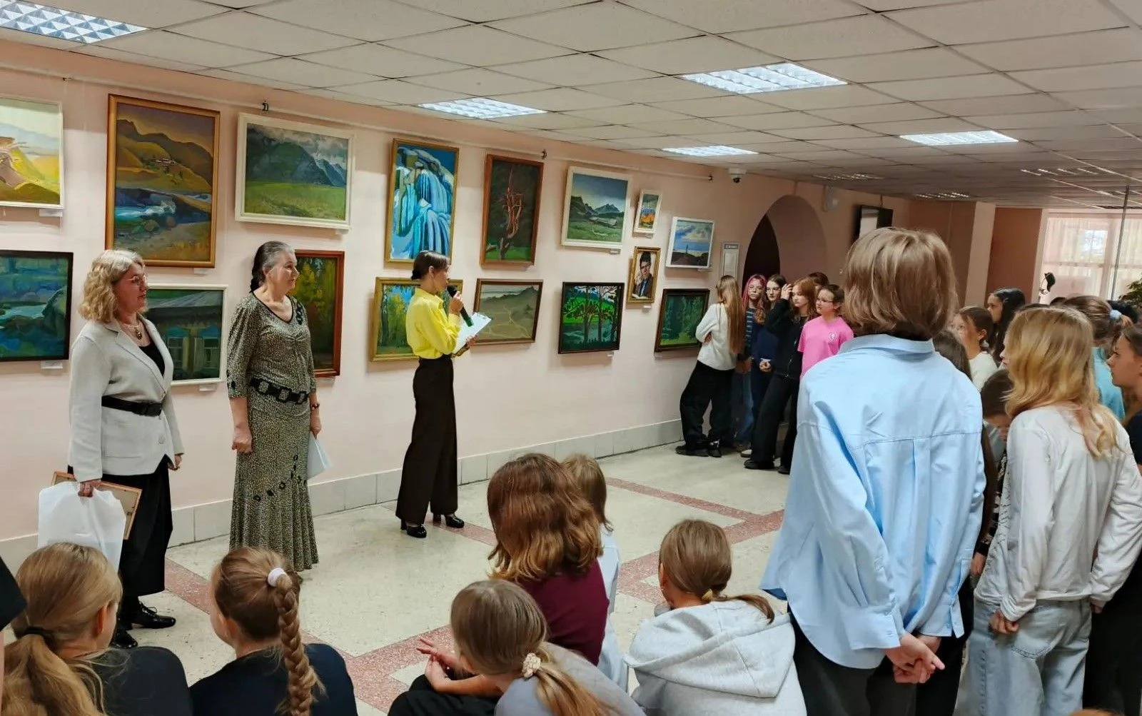 В Томске открылась выставка Геннадия Бурцева «Ступени роста»! Тёплая встреча с искусств...