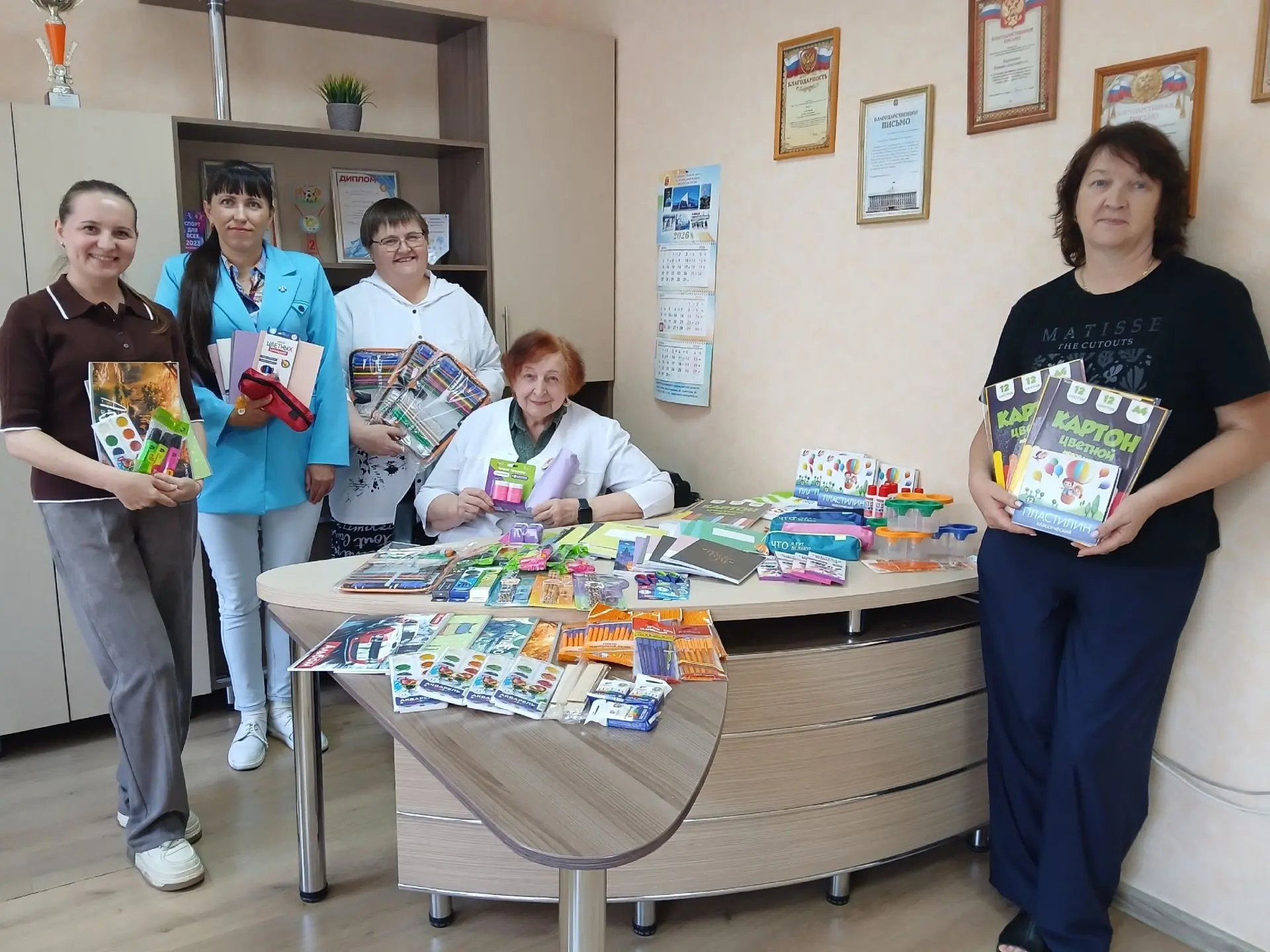 🎒 В преддверии Дня знаний члены профсоюза Калачинской ЦРБ присоединились к благотворит...