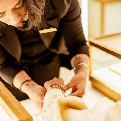 🇲🇻 Вакансии на Мальдивах в luxury watch boutique
