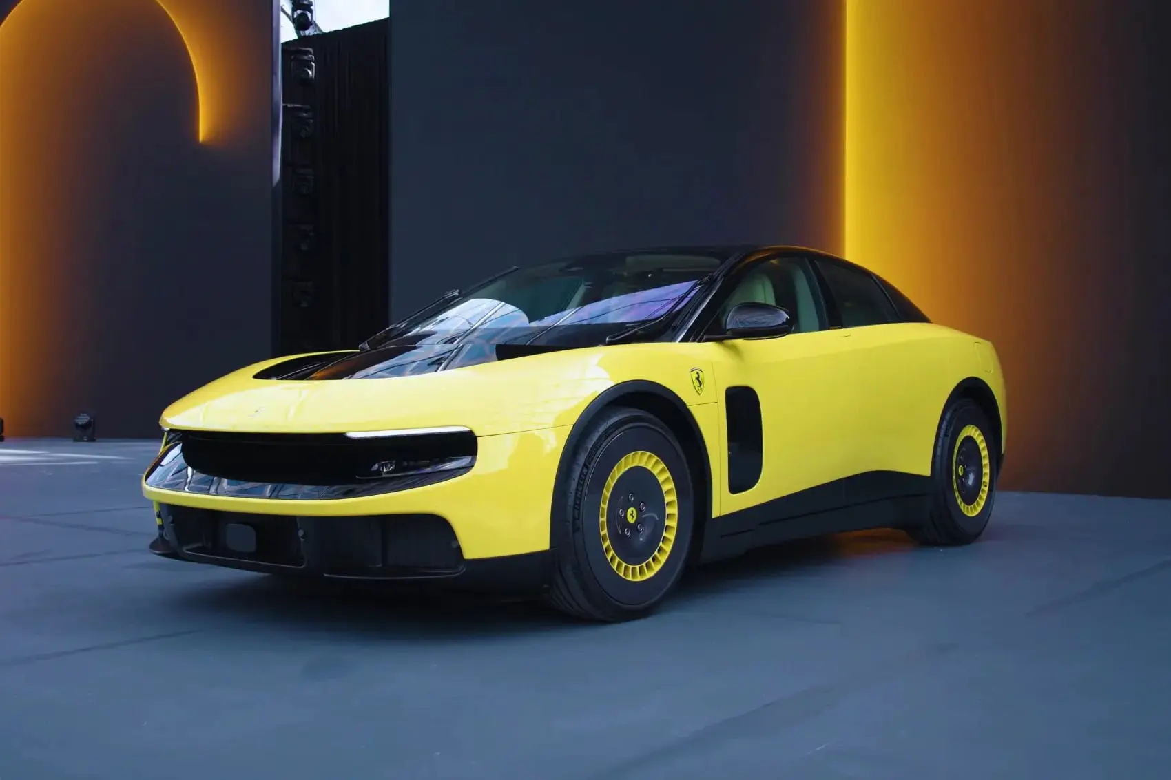 Ferrari продала 500 электромобилей Luce. Годовой план продаж был выполнен за два месяца

Электромоби