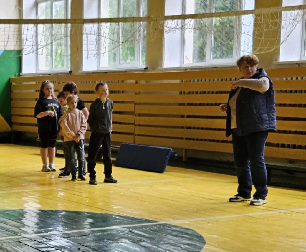 Баскетбол и волейбол: дружба на площадке ради будущего спорта! 🏀🏐