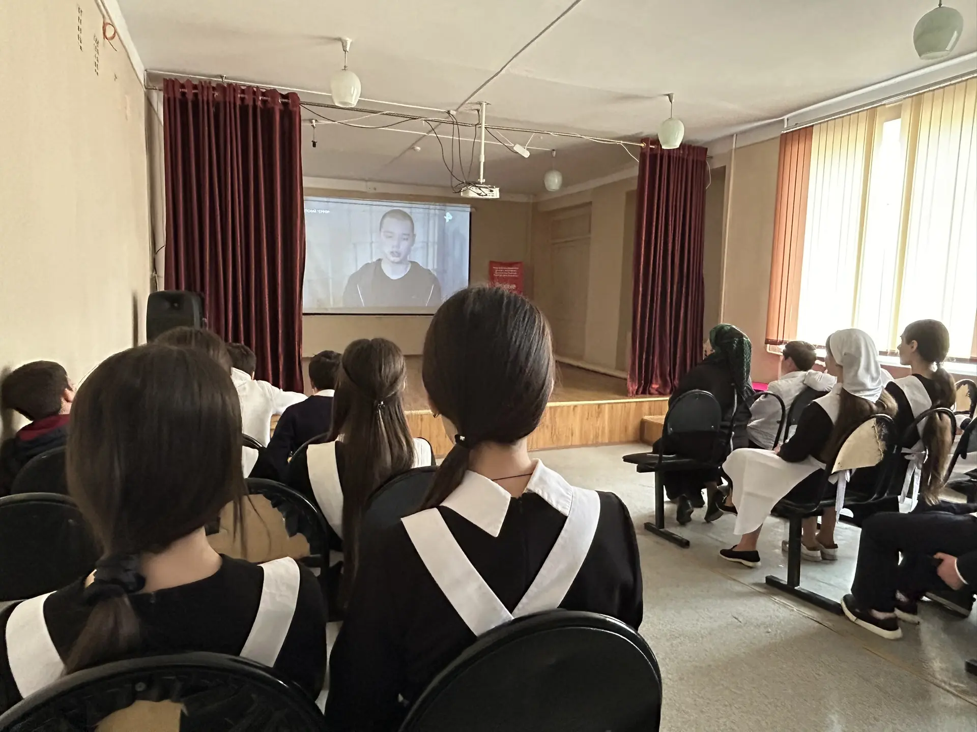 Просмотр документального фильма «Недетский террор» .   В рамках профилактической работы и повышения 