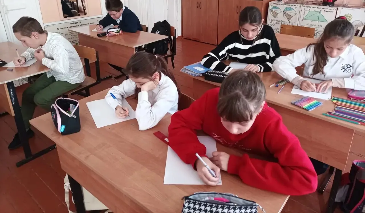 ❤️❤️❤️Тепло детских сердец: пятиклассники написали письма благодарности ко Дню пожилого...