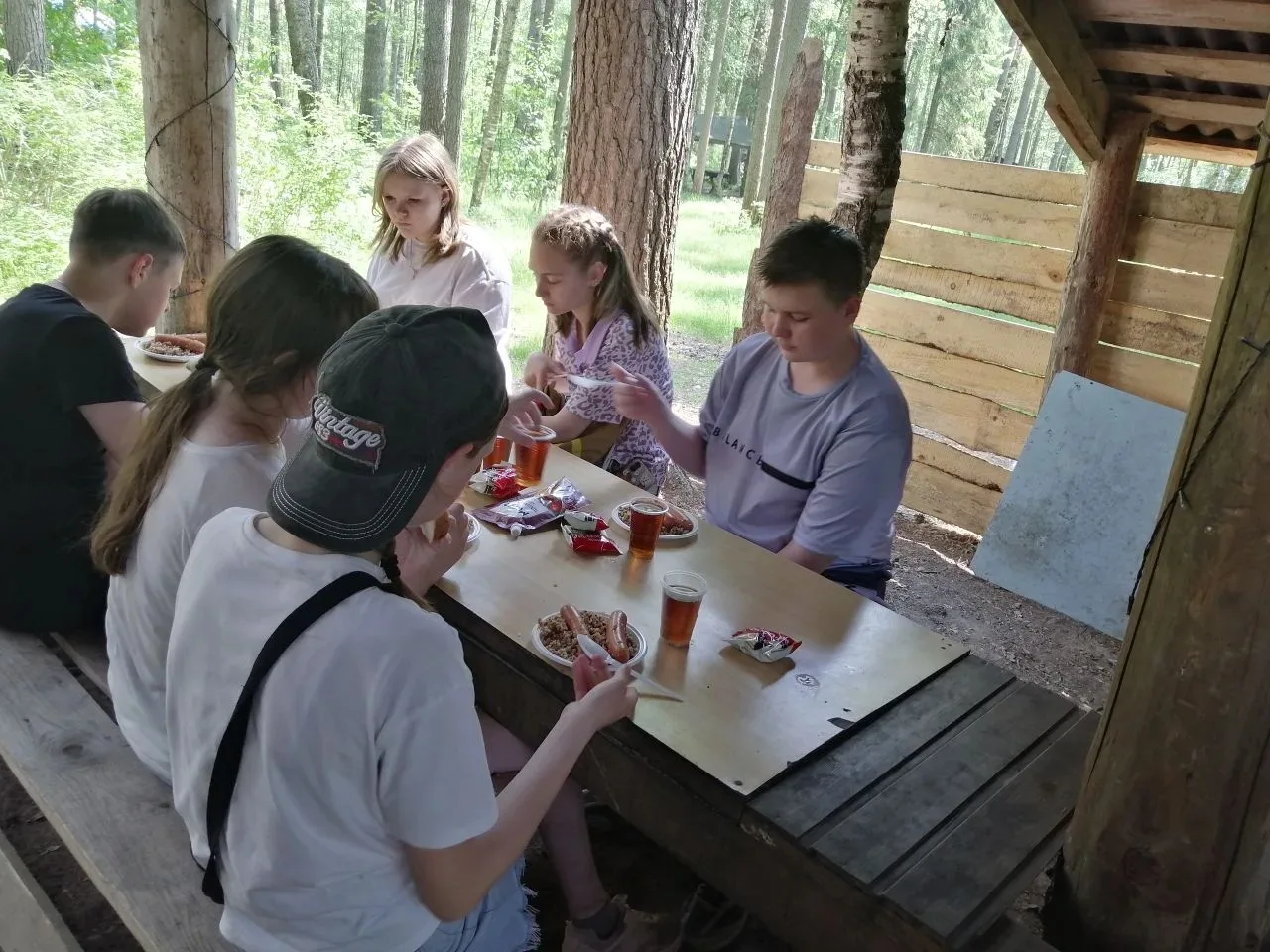Путешествуем сами! Путешествуйте с нами!!!   🌲🌳 22 мая учащиеся 6 Б и 6 В классов  ЦО гимназия № 8 и