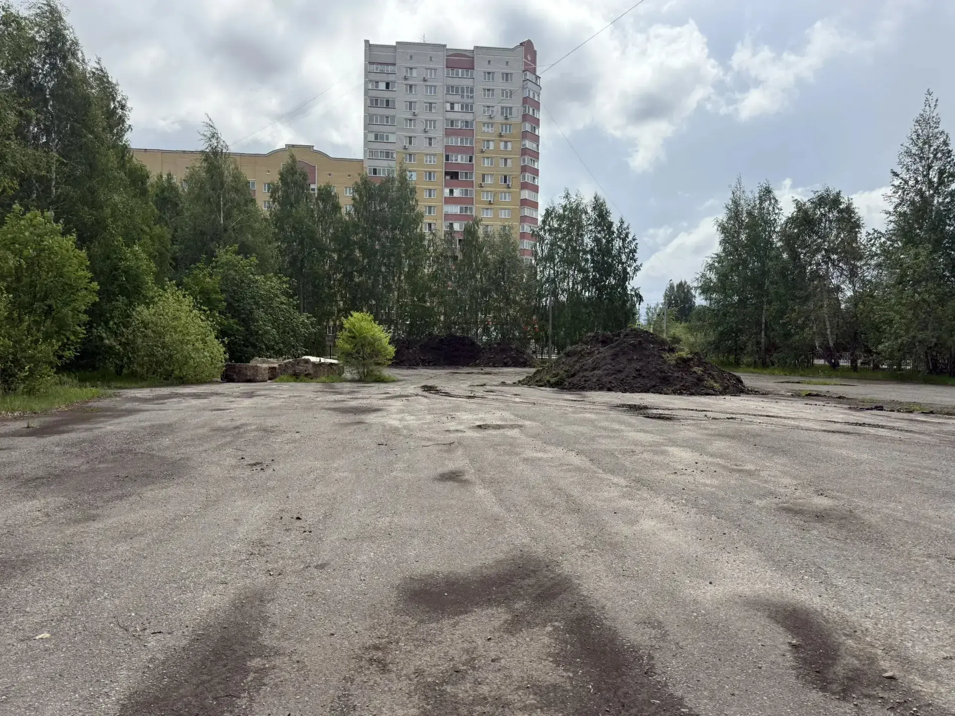 Вода уйдёт со школьного двора

В информационном поле появился материал о затоплении территории школы