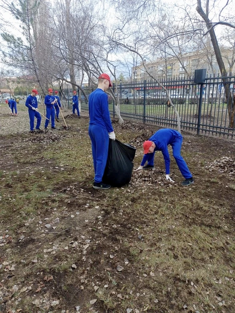 Накануне кадеты 2 учебного курса показали отличный пример заботы об окружающей среде!  Всем курсом о