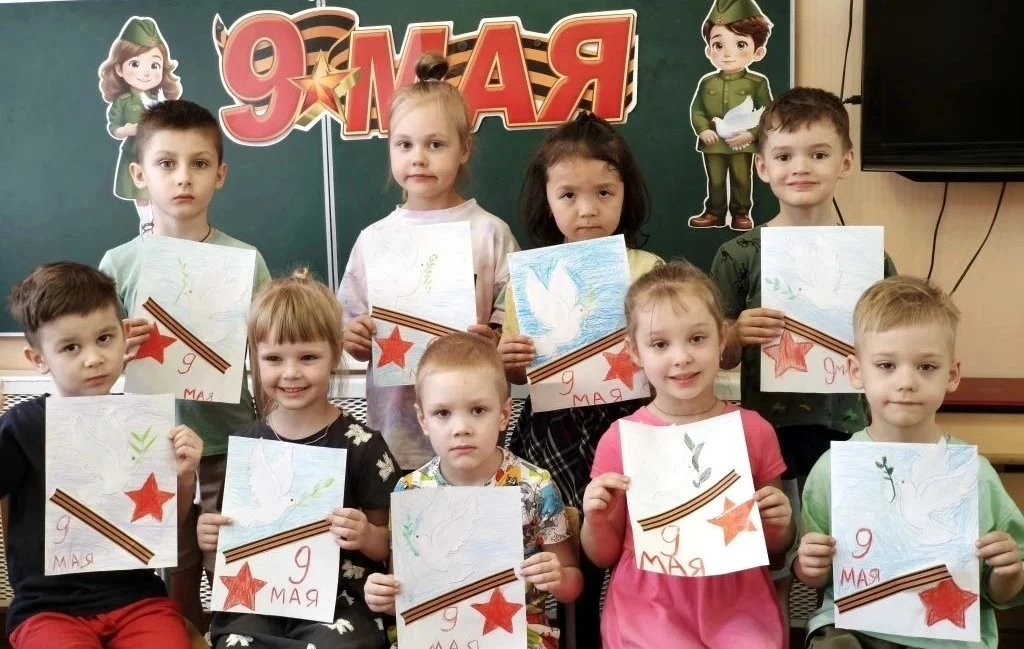 🎆 День салюта Победы у дошколят: рисуем, помним, радуемся  Ребята узнали, как в 1945 году впервые пр