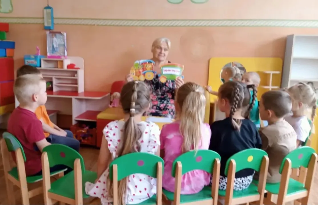 ☀️Солнце льётся за окном,
