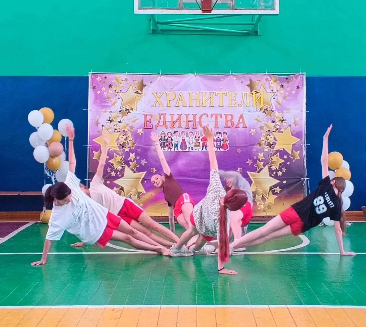 7⃣ день. «День творчества и талантов»  в пришкольном лагере «Хранители Единства» был  н...