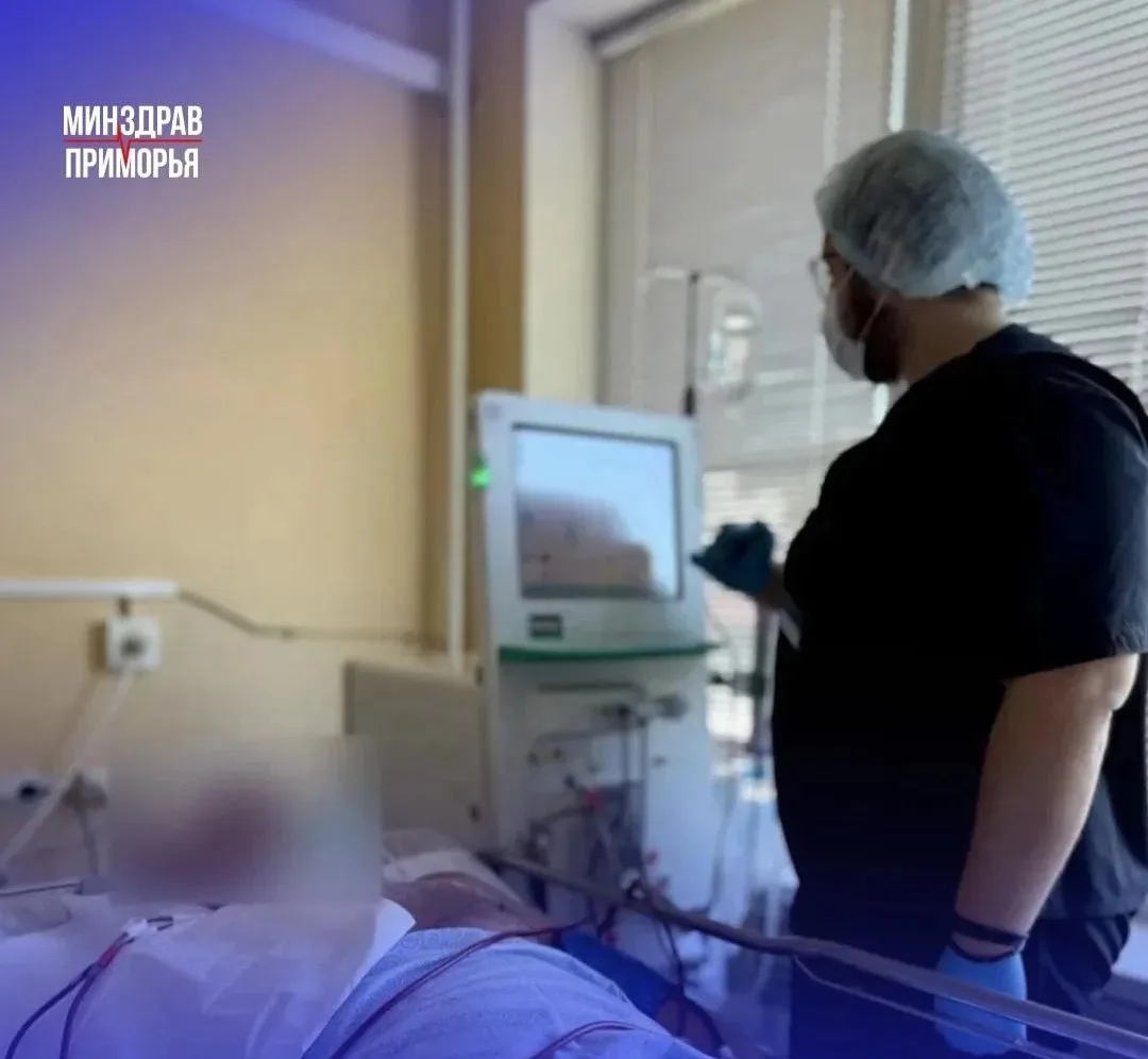 🩺Во Владивостоке у мужчины из-за проблем с почками врачи откачали 20 литров воды, кото...