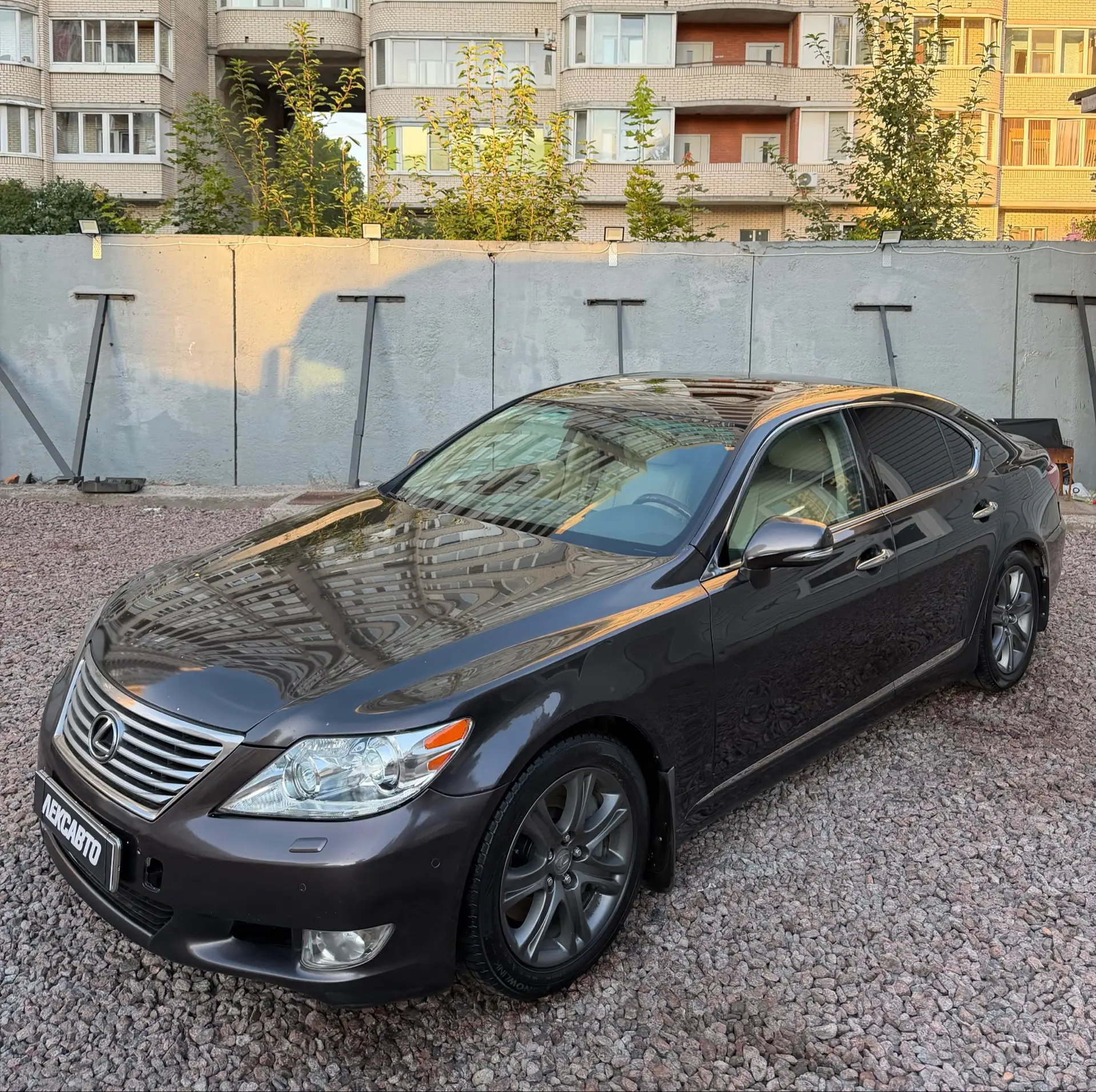 Далее в программе:
ПИТЕР🇷🇺

Lexus LS рестайлинг 2010🚀
4.6 бензин 367лс АВТОМАТ
ПОЛНЫЙ ПРИВОД‼️
5 