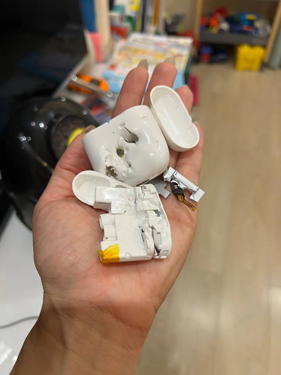 Не знаю какие по счету😅 за этот год у меня наушников 5 точно😅 Хан решил что пора обно...