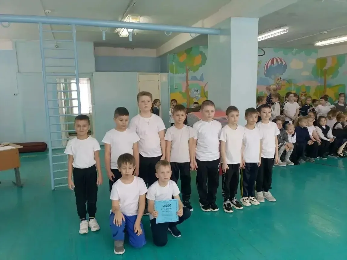 С 16 по 20 февраля 2026 года в спортивном зале начальной школы прошли спортивные соревнования «А ну-