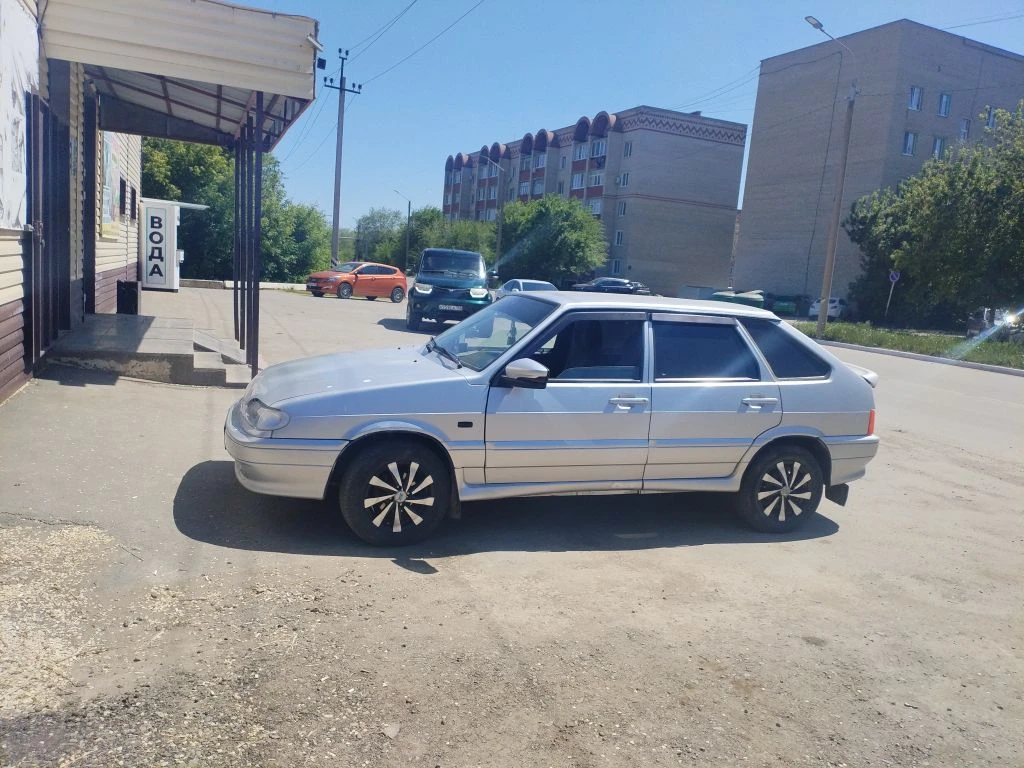 Продам ваз 2114 все вопросы по телефону 89058958940
