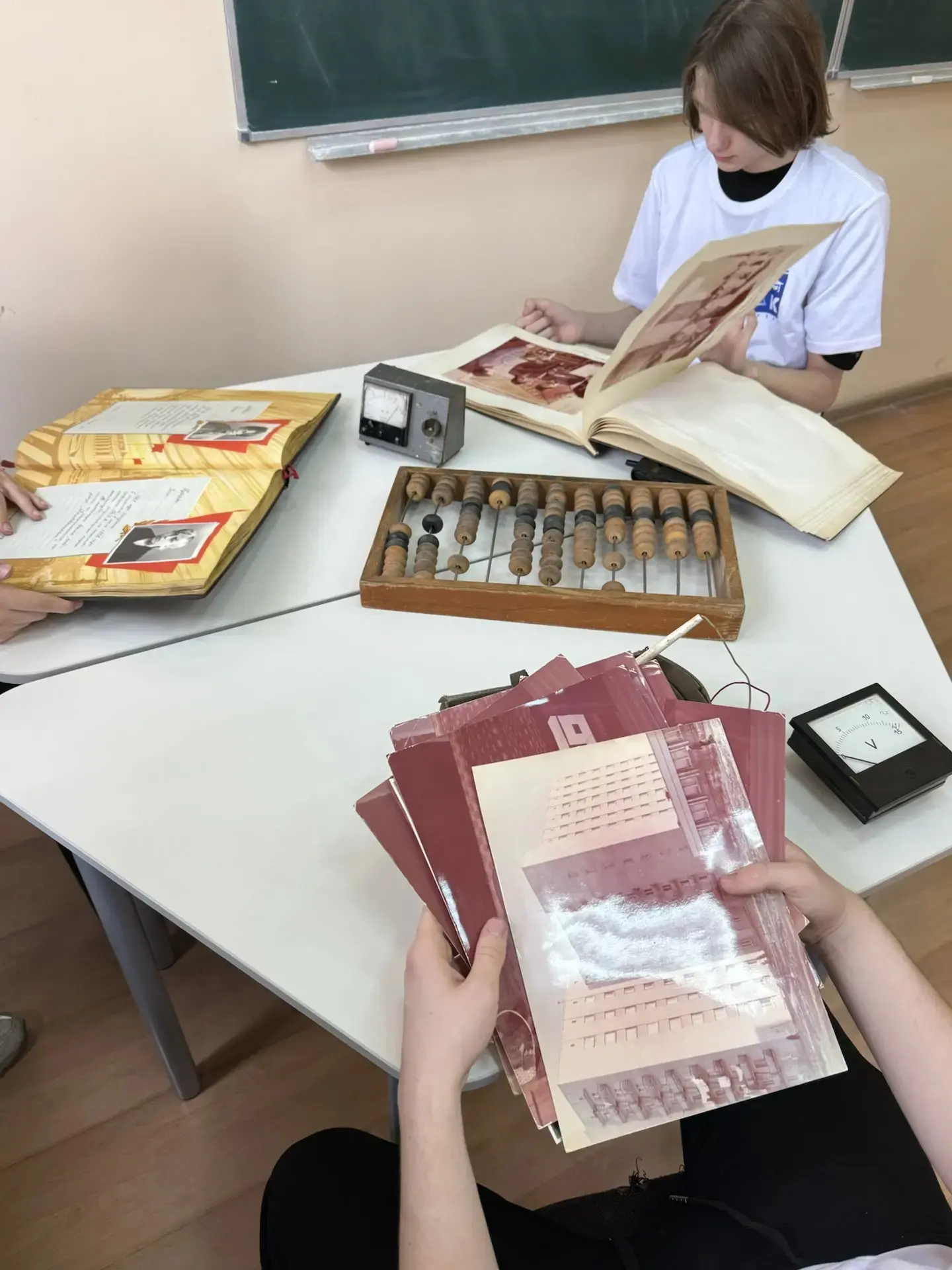 Артефакты МК ⚙️  🏛️ К Международному дню музеев (18 мая) студенты Многопрофильного колледжа ТГТУ сов