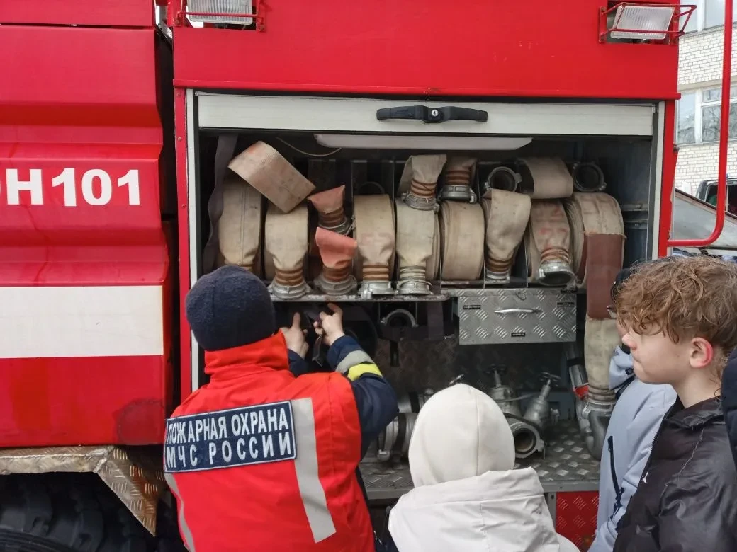 🔺1 марта - Международный день гражданской обороны. К этому событию в школе проходил урок ОБЖ, на кот
