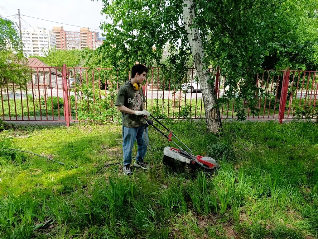 В Самарской Вальдорфской школе прошёл по‑настоящему дружный субботник!