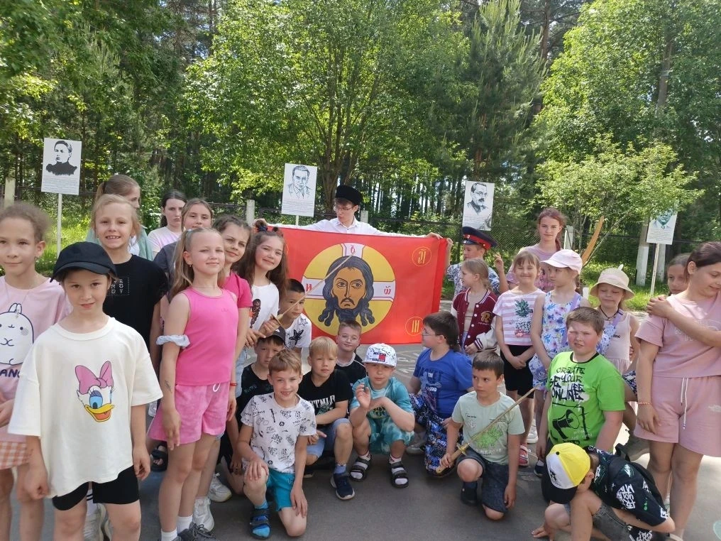 НОВОСТИ ПРИШКОЛЬНОГО ЛАГЕРЯ: "ДЕНЬ КАЗАЧЕСТВА"
8 июня в пришкольном лагере «Юный патриот» прошёл нео