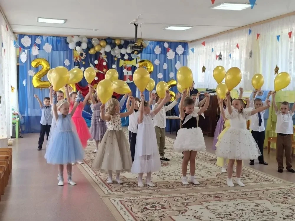 💐29 мая в подготовительной группе «Колобок», воспитатель Котельникова М.С., музыкальный руководител